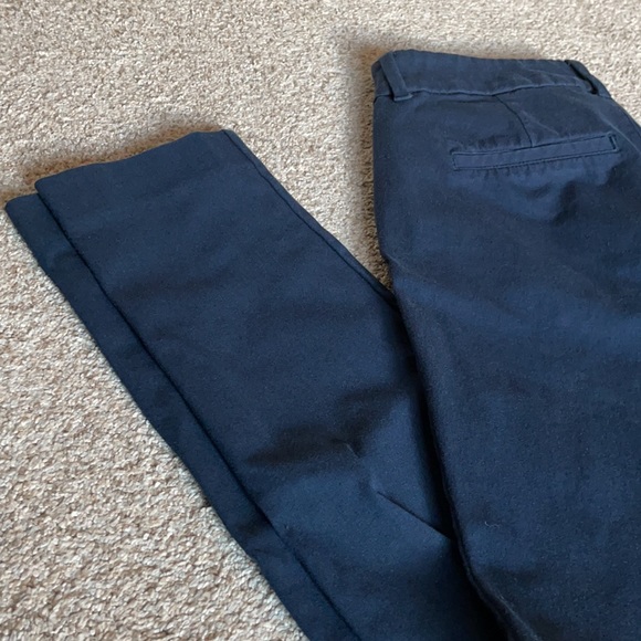 Old Navy Pixie Pants - Picture 5 of 8